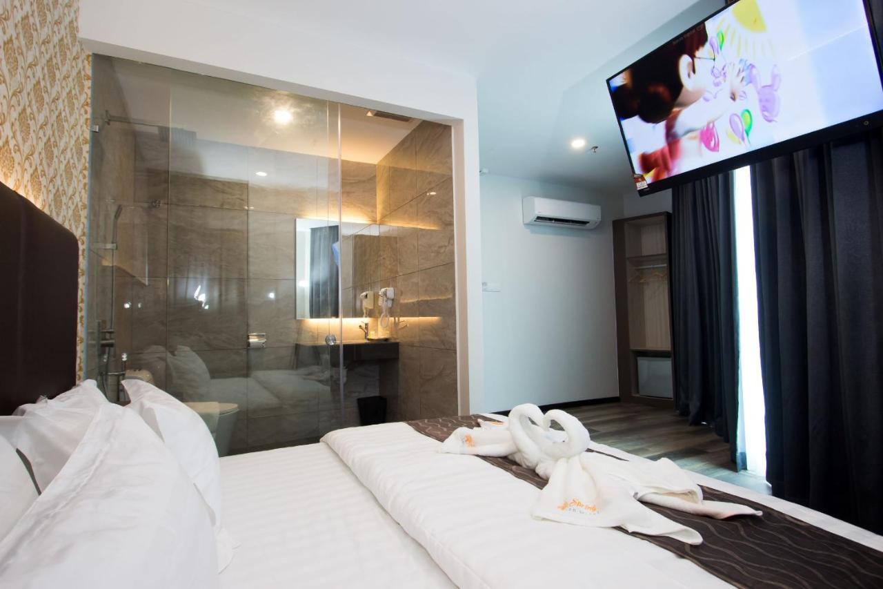 Spring Season Hotel Muar Esterno foto