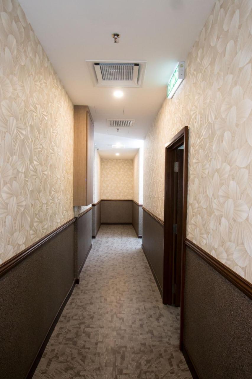 Spring Season Hotel Muar Esterno foto